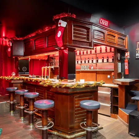 Cabaret Prive Luxe & Bar Secret شقة فندقية 3*