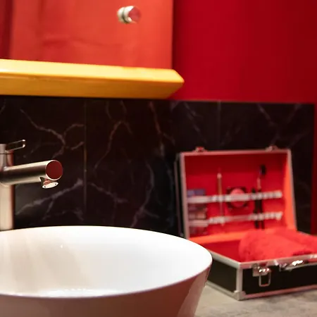 Cabaret Prive Luxe & Bar Secret شقة فندقية